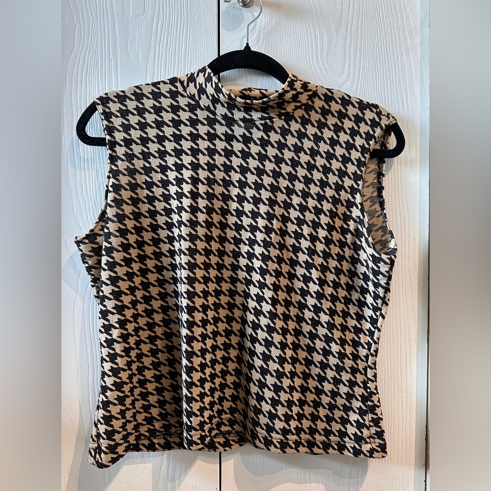 Worthington Petite Black and Tan Houndstooth Blouse